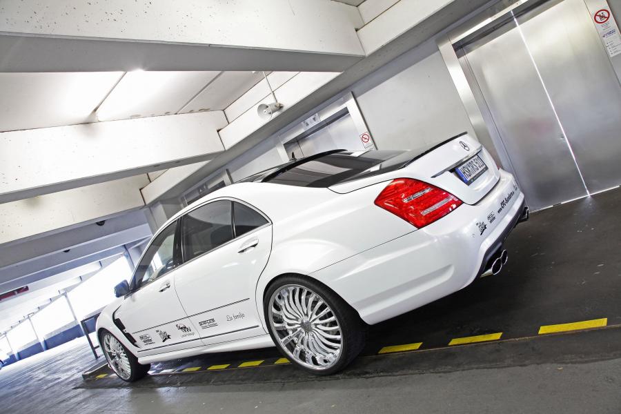  Mercedes-Benz S65 AMG by CFC 2012 года  (фото 8 из 49)